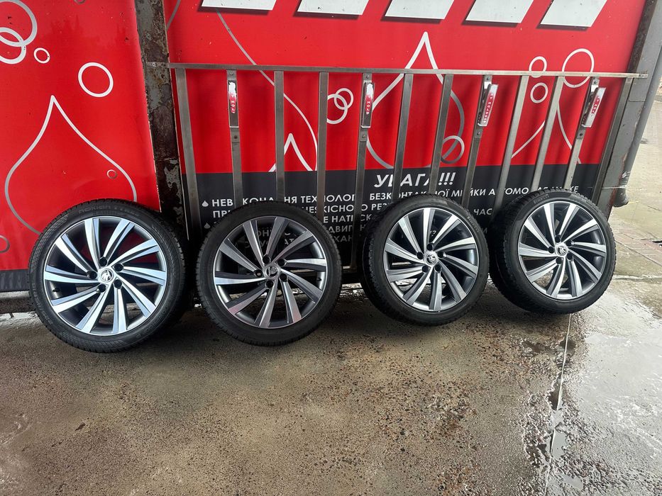 R18 легкосплавні диски Octavia А8 5x112 18" 7,5j et48 5E3601025AS