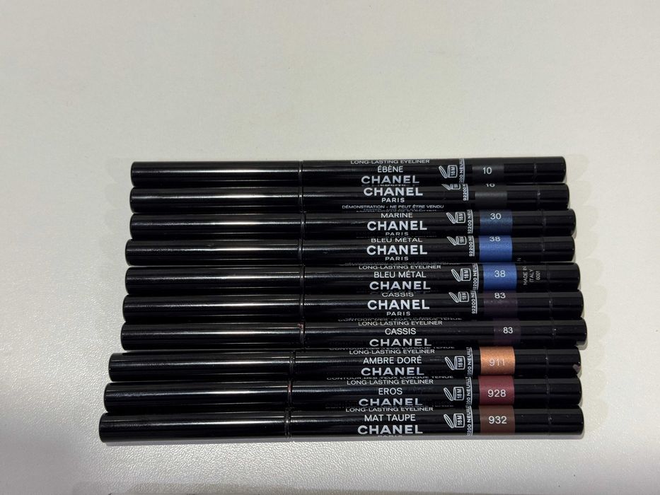 Водостійкі олівці для очей Chanel