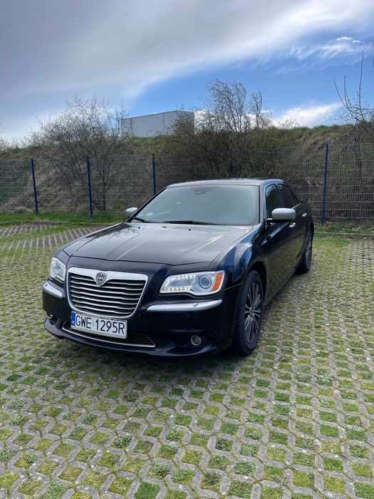 Lancia Thema 3.6 286PS LPG AWD !