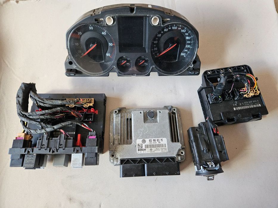 Zestaw startowy sterownik licznik stacyjka VW PASSAT B6 2,0 TDI 103kW 140KM BMP 03G906021MS