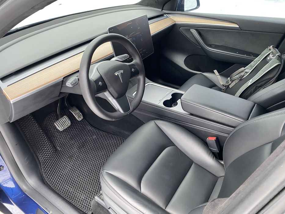 Tesla Model Y Dual Motor Long Range 2023