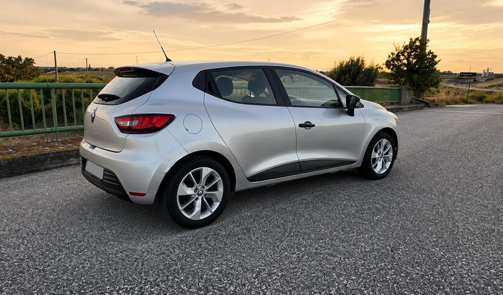 Renault Clio — fotografia 3
