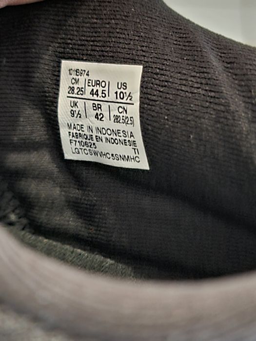 Оригінал 100% чоловічі кросівки asics novablast 5  eur 44.5