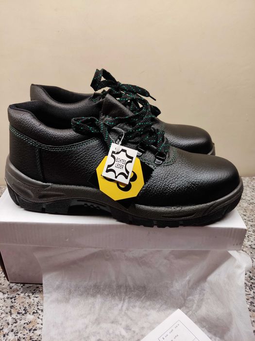 Obuwie ochronne robocze Feldtmann 42 nowe