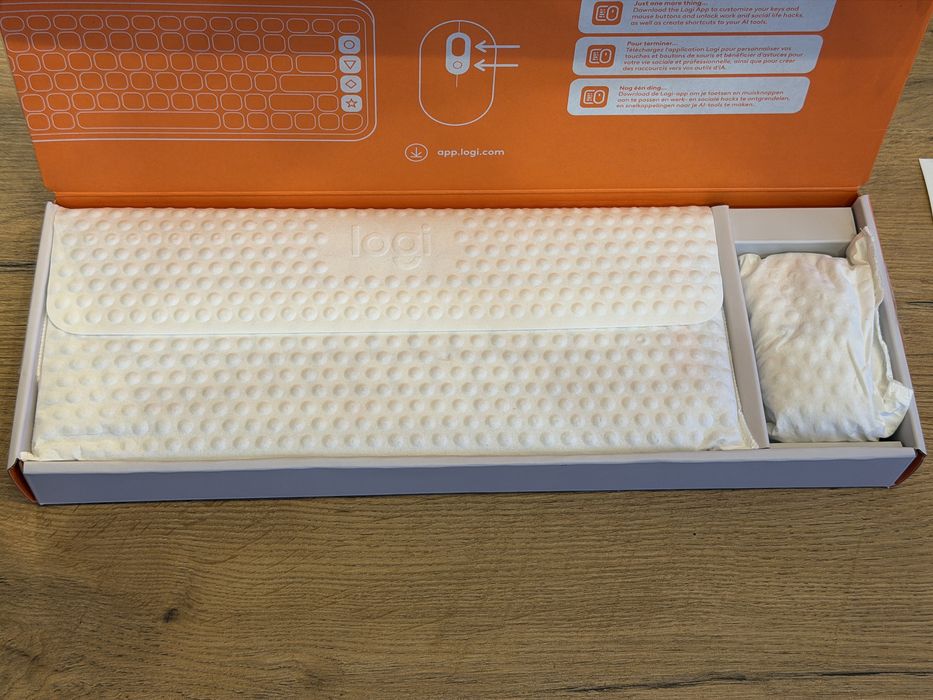 Klawiatura mysz myszka Zestaw Logitech Pop Icon Combo Off White