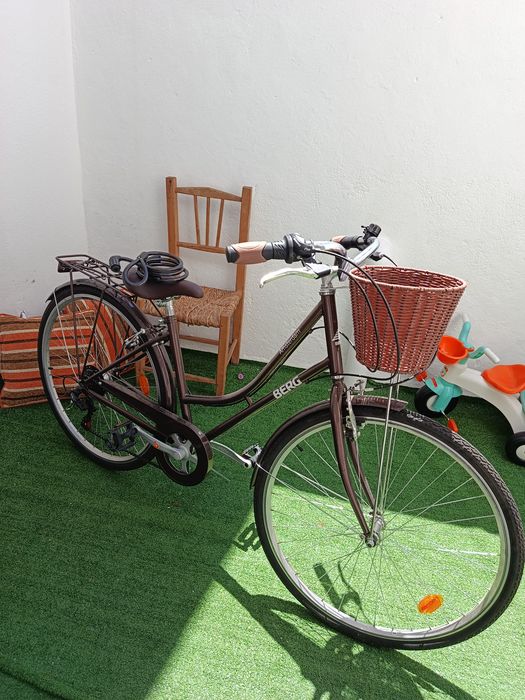 Bicicleta BERG Amsterdam – Como Nova, Pouco Usada, Cesto e Cadeado Incluídos