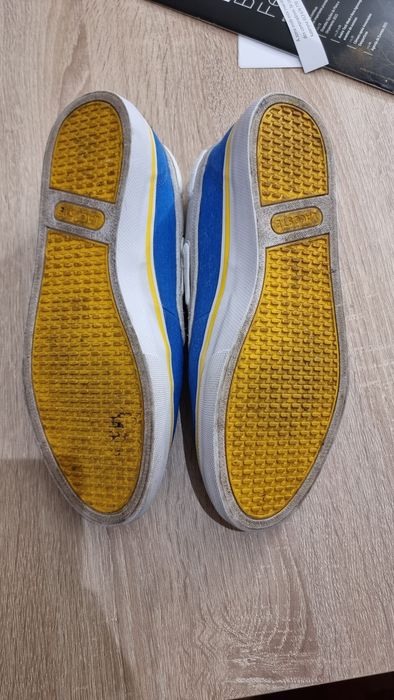 Sapatos Lacoste novos