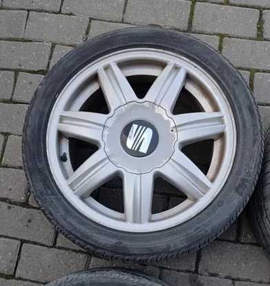 Felgi aluminiowe 5x100 16 Fabia Polo Leon Audi Yaris (2020)