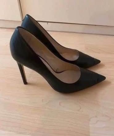 Stilettos em pele, zara, tamanho 38. Usados apenas uma vez