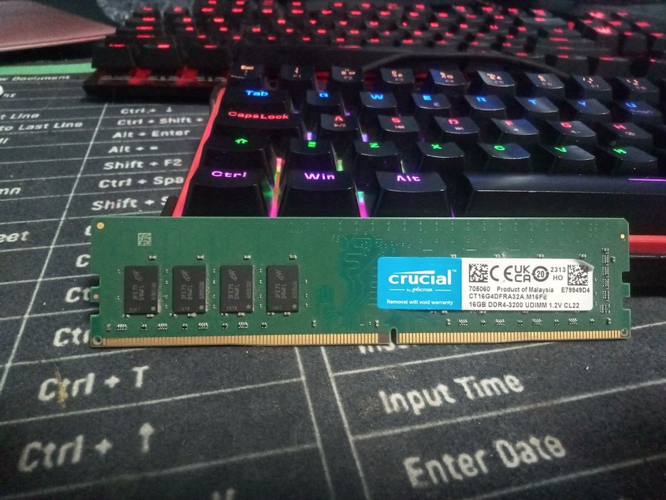 Memória RAM Crucial 8GB DDR4 3200MHz
