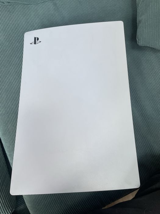 Playstation 5  z kontrolerem
