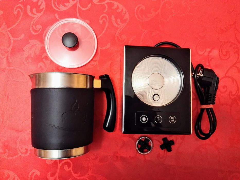 Automatyczny spieniacz do mleka Beper BB 200 czarny/srebrny