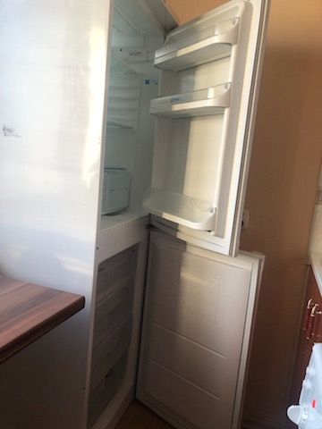 lodówko-zamrażarkę INDESIT