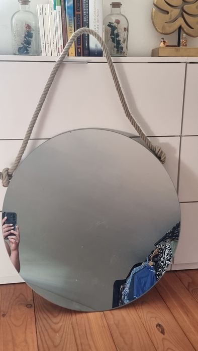 Espelho redondo com corda