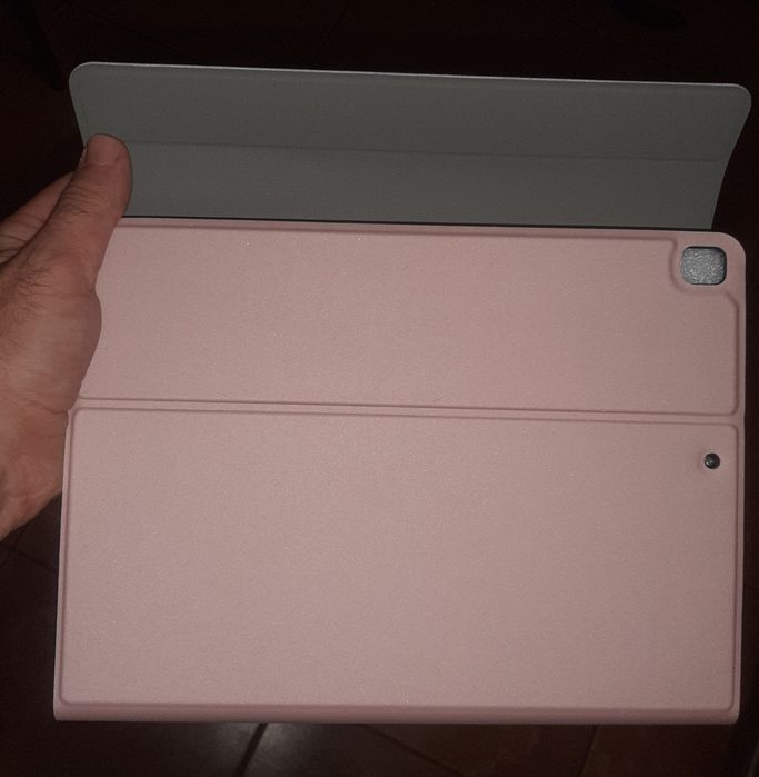 Чехол с клавиатурой на планшет айпад 10.2.