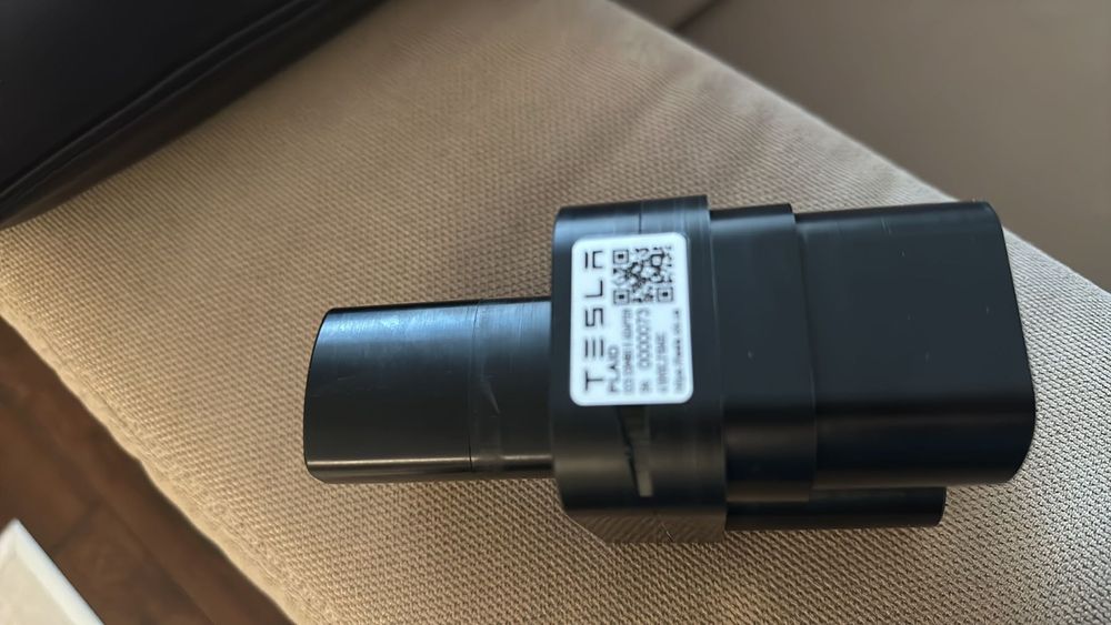 Tesla переходник ccs2 usa , PLAID от производителя