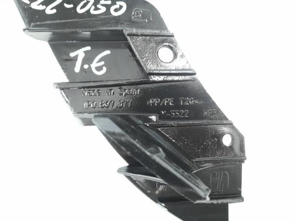 Guia de pára-choques trás direita SEAT Leon (1P1)