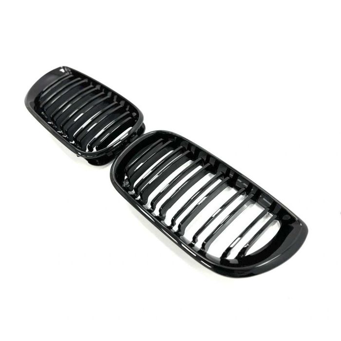 Kratki nerek (grille) do BMW 3-Series E46 (Czarny Połysk/Podwójne)
