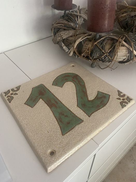 Ceramiczny numer domu