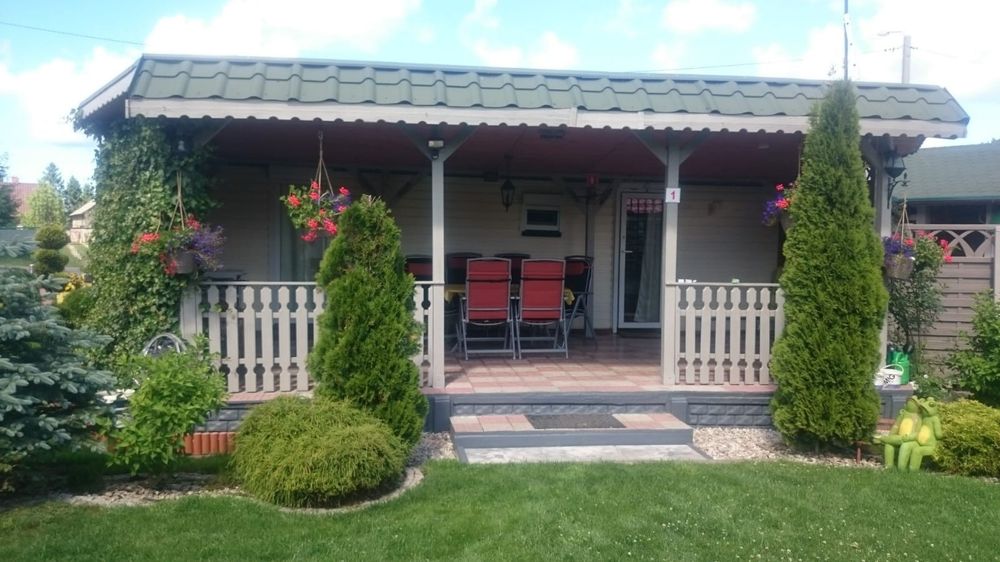 DOMKI nad morzem , jeziorem JAROSŁAWIEC.