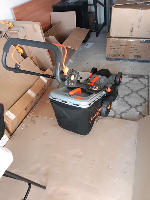 Kosiarka elektryczna z koszem,nowa