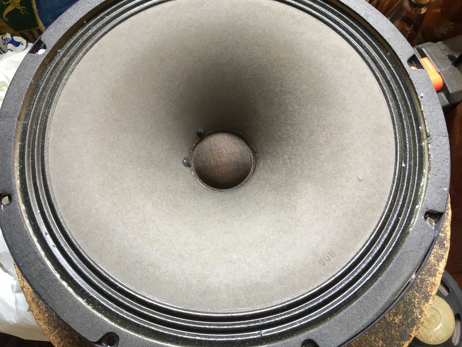 продам колонки и прочее добро