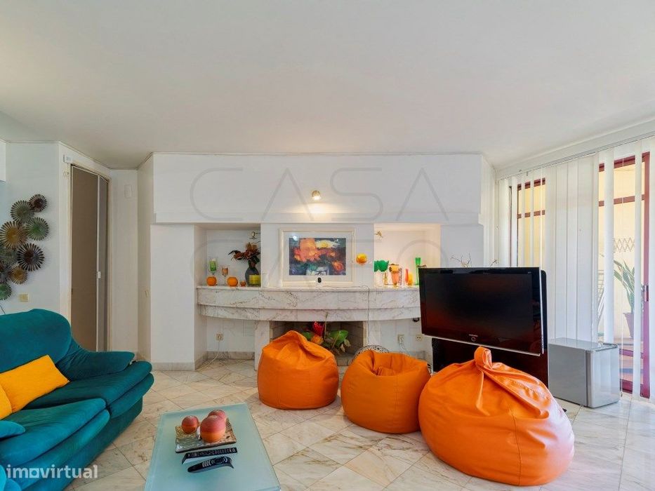 Apartamento T2+1 com Terraço Coberto e Vista para Lago e Piscina | ...