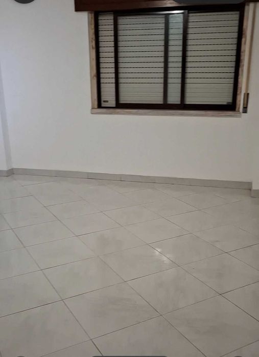 Quarto para arrendar