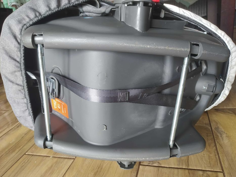 Nosidełko  fotelik do samochodu 0-10kg isofix