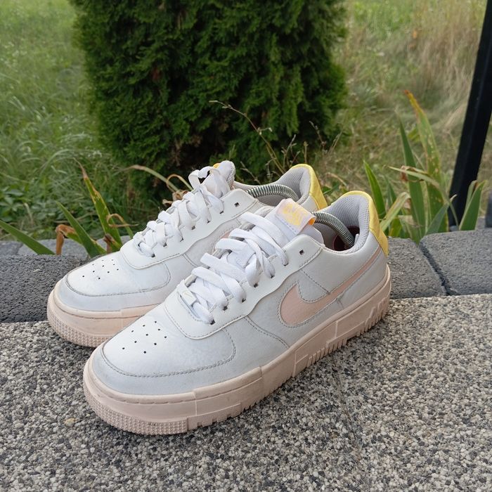Nike Air Force 1 Pixel Arctic Orange Sneakersy Rozmiar  39