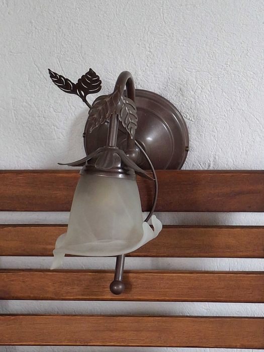 Kinkiet na 1 żarówkę