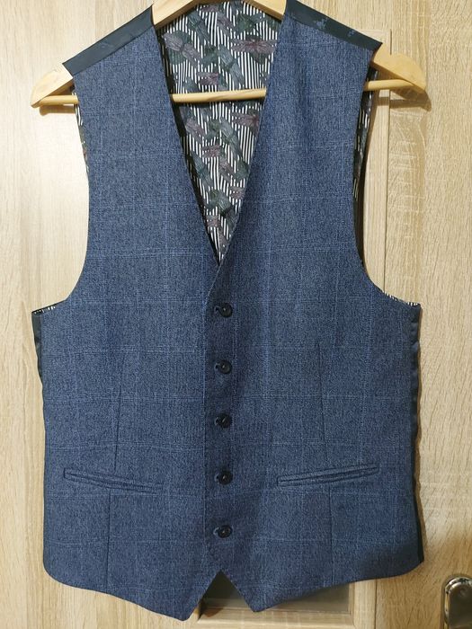 Garnitur męski granatowy w kratke