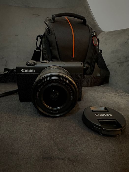 Câmara fotográfica Canon EOS M200