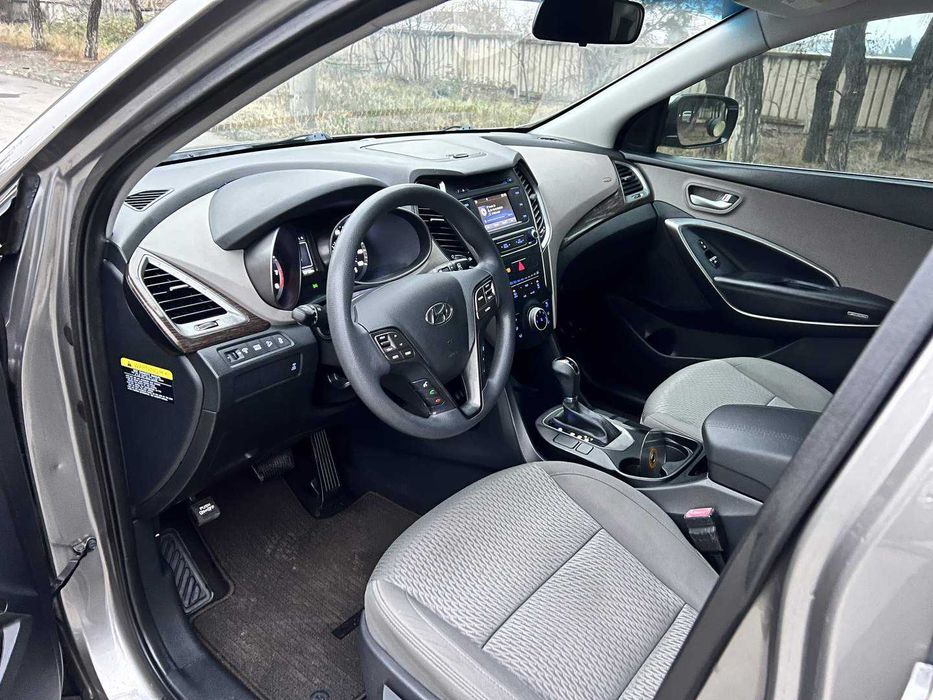2017 Hyundai Santa Fe  2,4 бензин