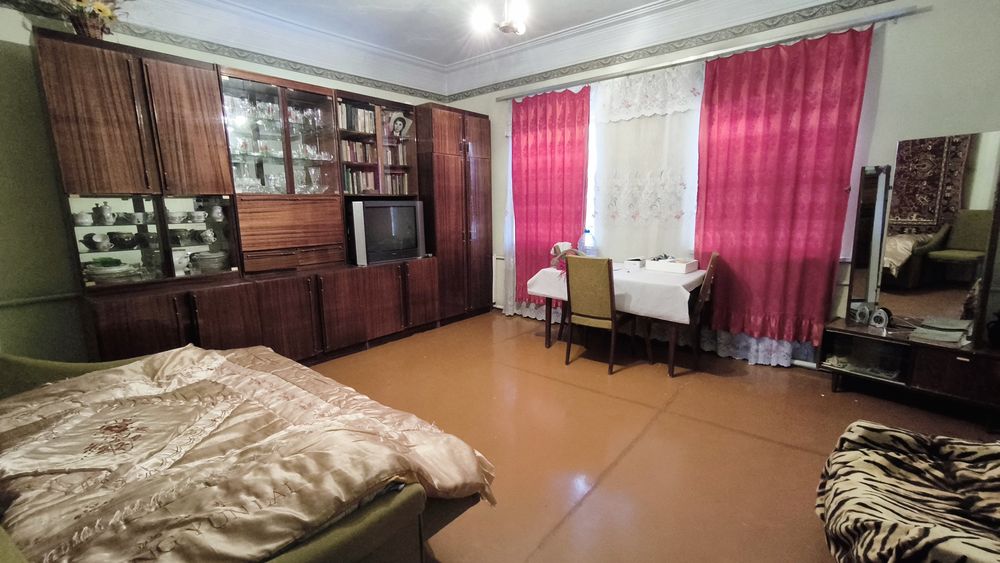 Продам добротний цегляний будинок,  Мирний