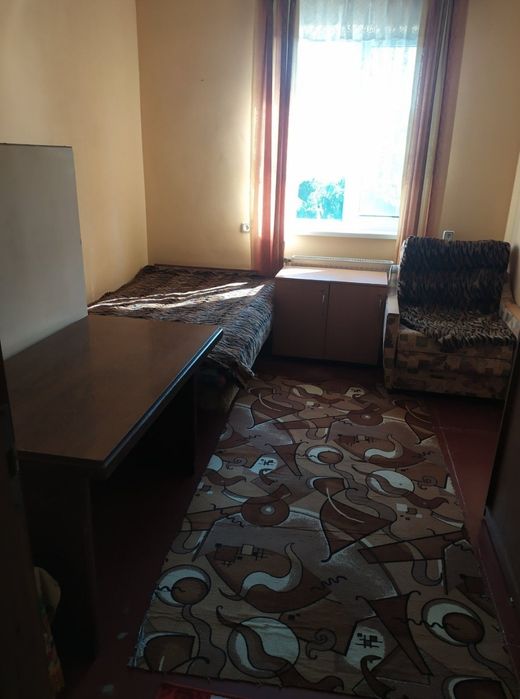 Здається кімната в приватному будинку