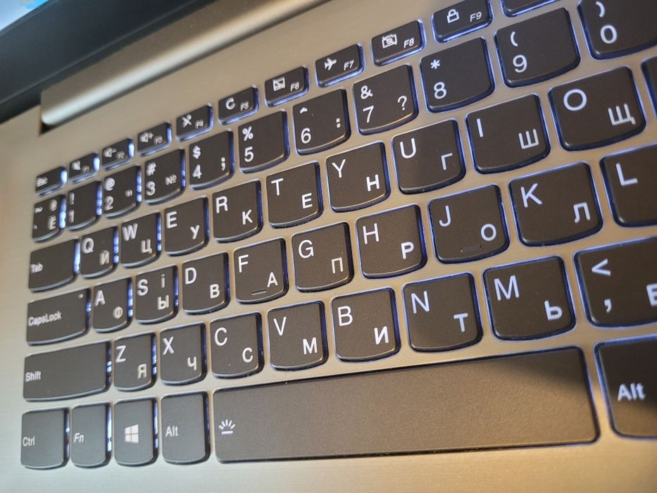 Люкс,i5 940mx gddr5,8gb,128+1000