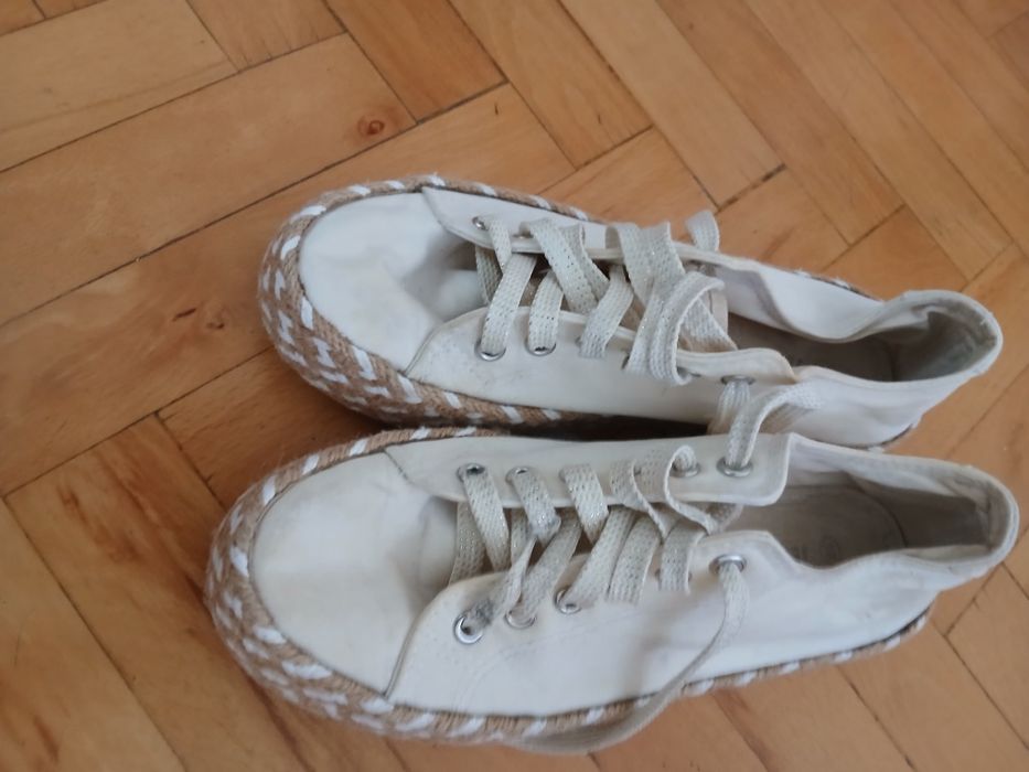 Buty trampki  ecru  38 Jenny  Fairy  sznurowane