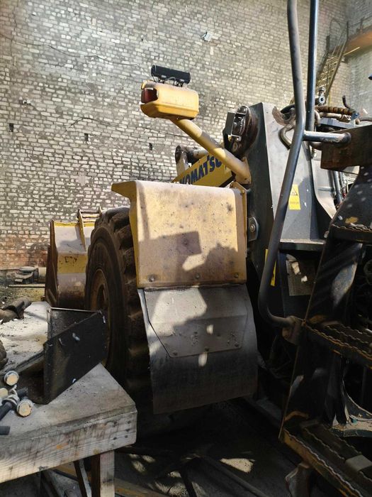 Фронтальний навантажувач Komatsu WA500-6 2008  р.в.  Під відновлення.