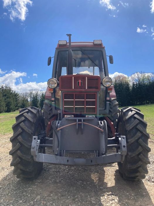 Case IH International 745 XL
