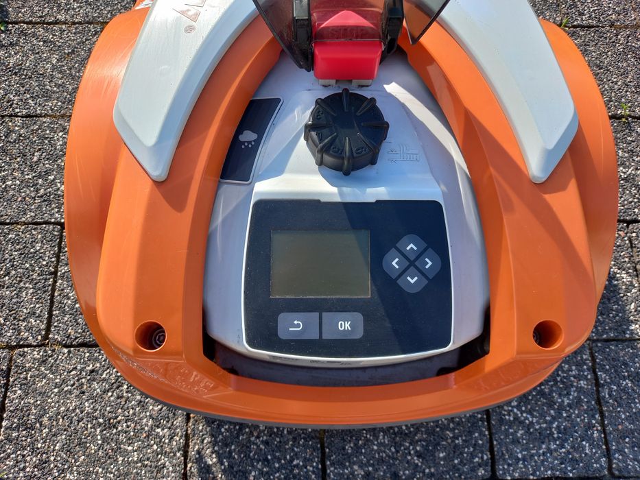 Robot koszacy Stihl rmi 422 do trawy 800m2