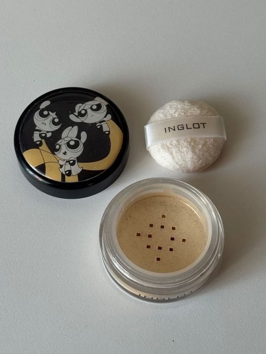 Inglot Powerpuff Girls Sparkling Dust P02 Team Spirit – rozświetlacz/puder glow