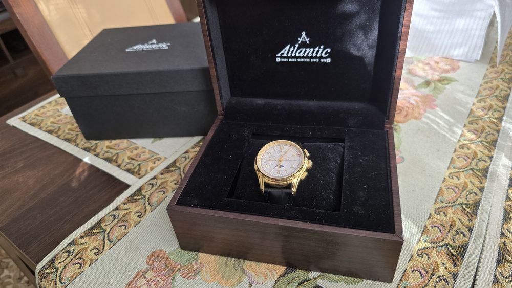 Atlantic Moonphase 52851.45.25