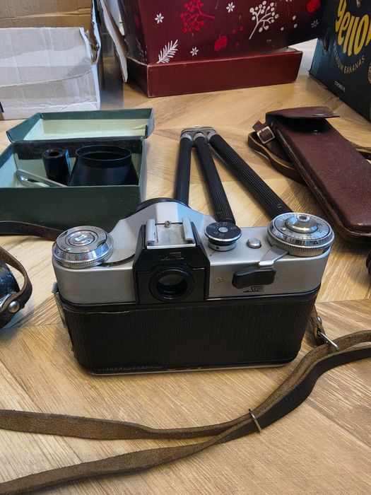 Zenit EC z obiektywem Helios 44-2 2/58 plus dodatki i statyw