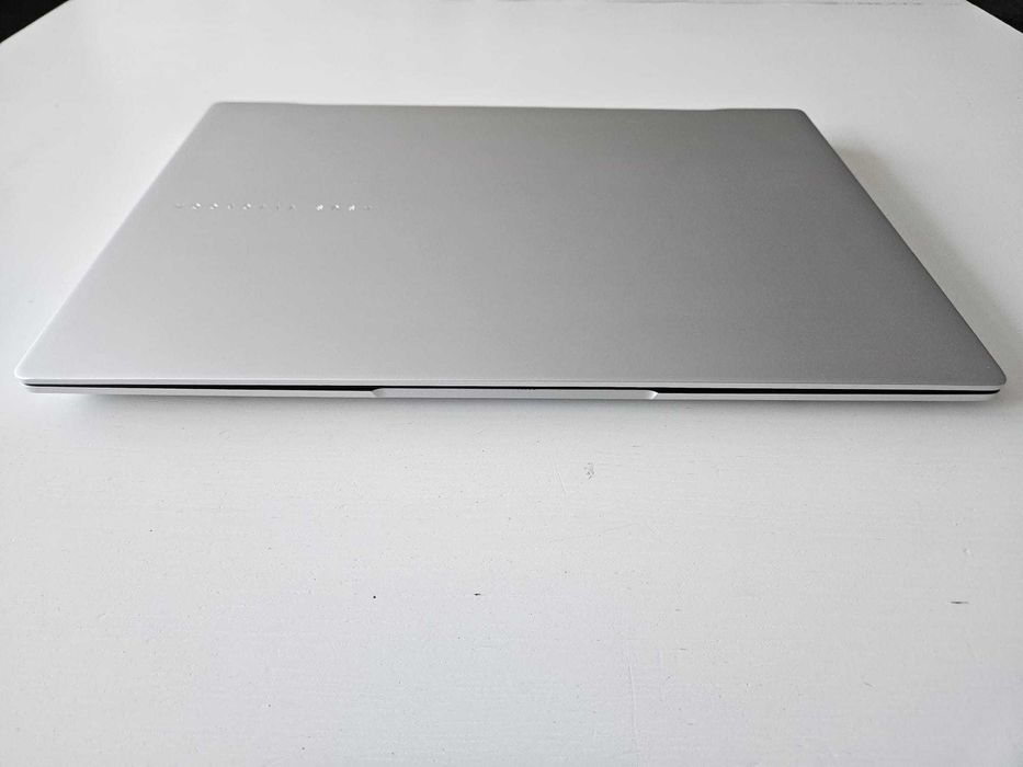 Asus Vivobook S16 M5606W