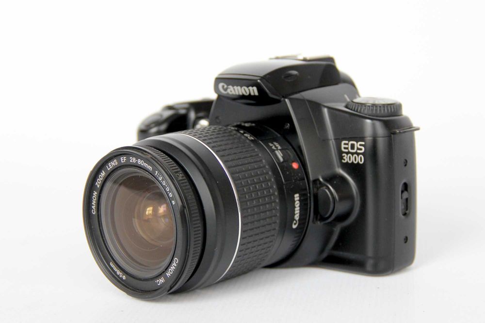 Фотоапарат Canon EOS 3000