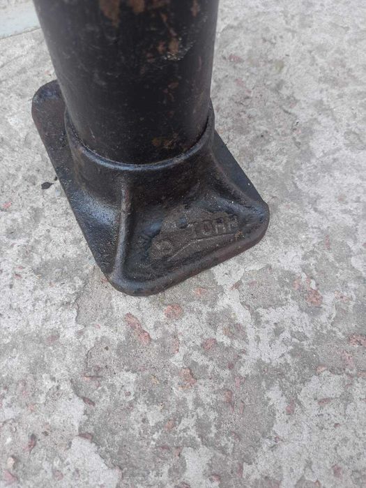 Домкрат гідравлічний 2т. 5т. 300грн.
