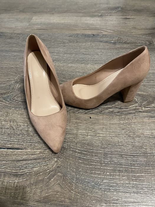 Туфлі лодочки на широкому каблуку