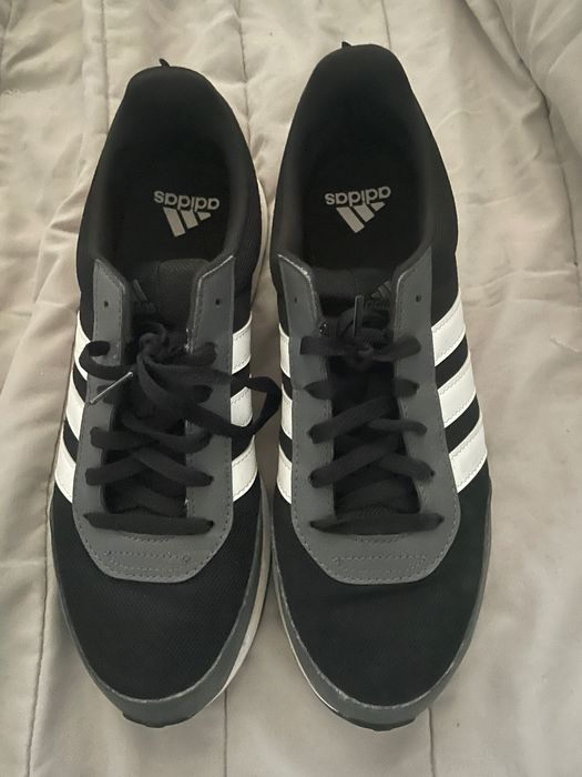 Ténis masculinos adidas novos