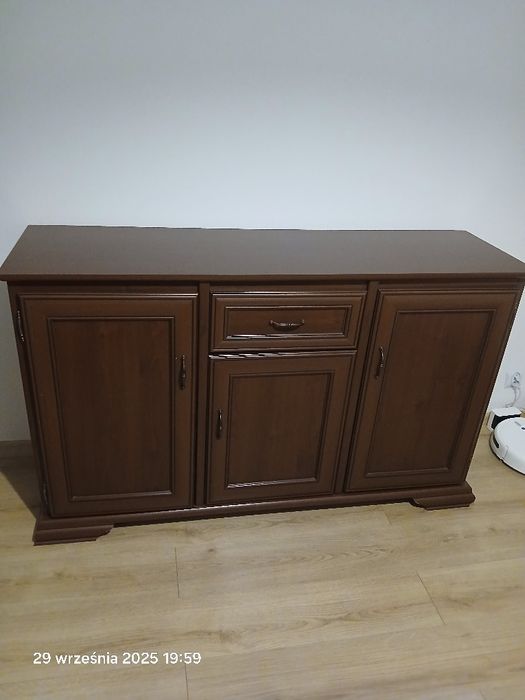 Sprzedam komodę i narożnik